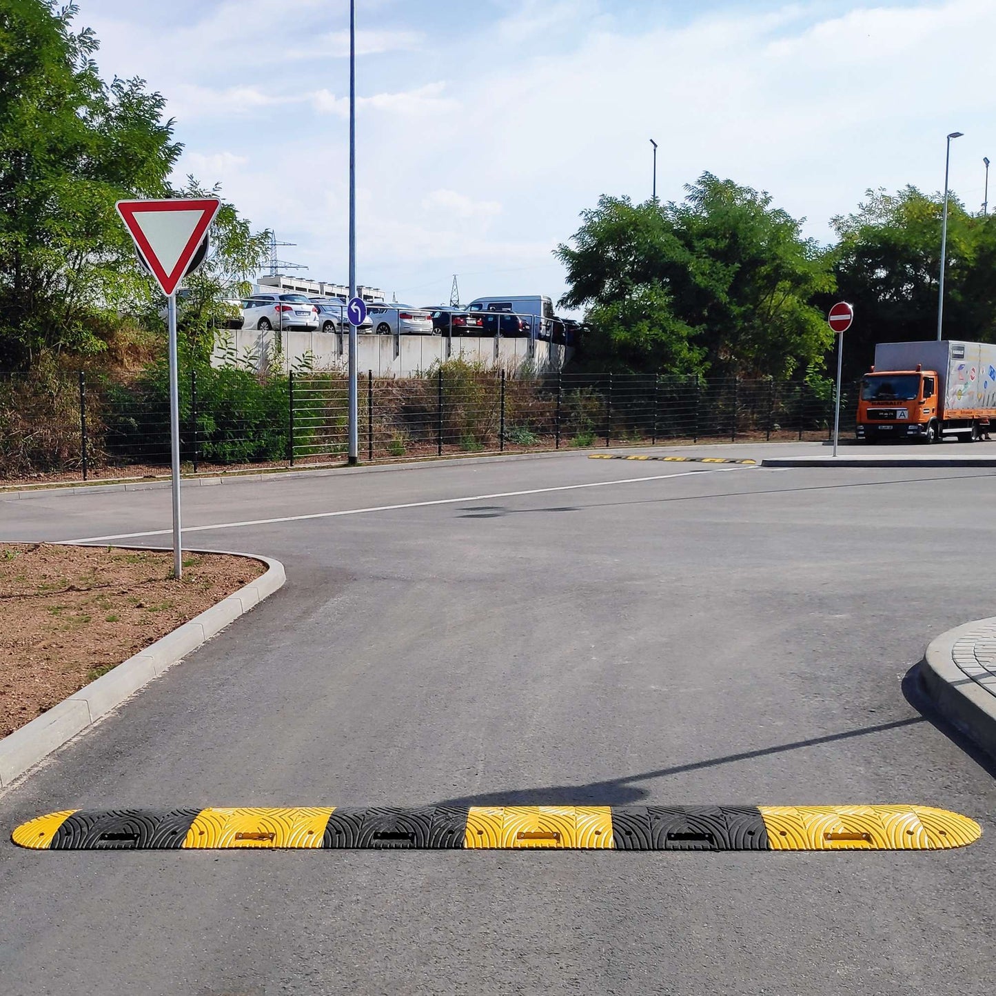 TOPSTOP Fahrbahnschwelle aus Recycling