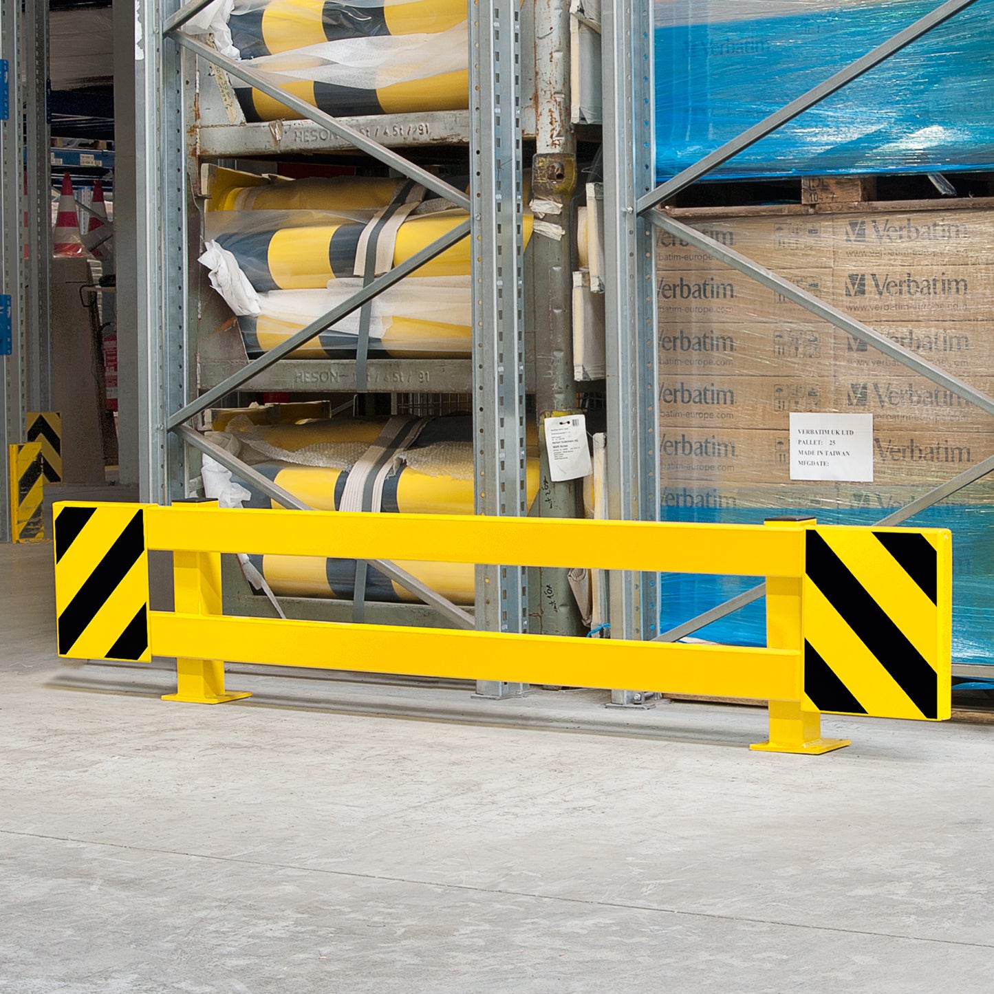 BLACK BULL Regalschutz-Planke A