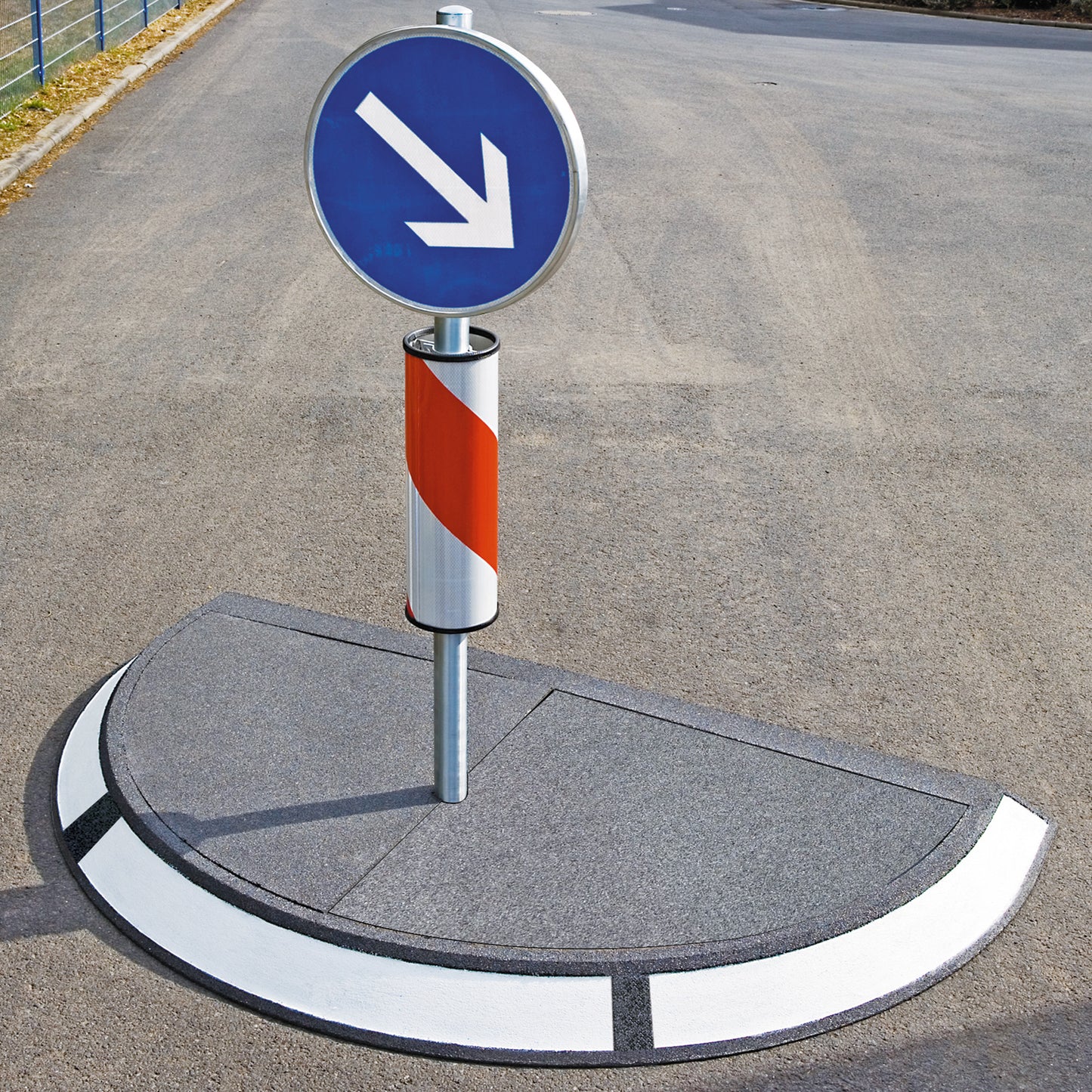 GAMMA Verkehrsinsel